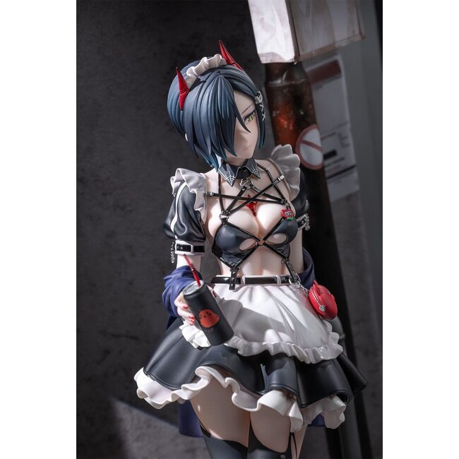Azur Lane PVC Statue 1/6 Ulrich von Hutten Madchen Trummer Ver. 28 cm