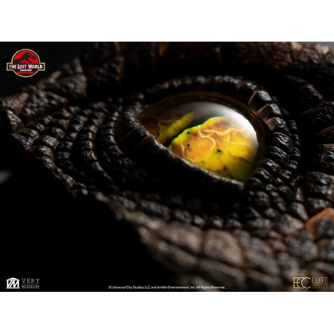 The Lost World: Jurassic Park Replica Bust Male Velociraptor Eye Prop 23 cm
