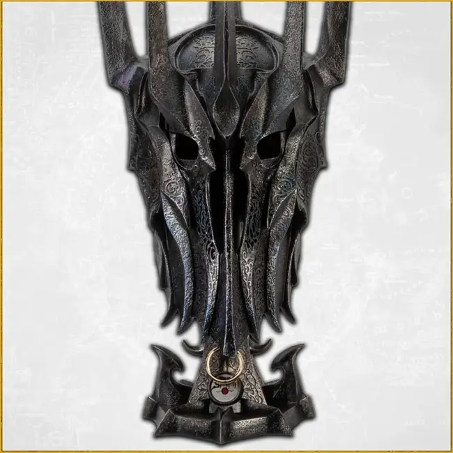 Lord of the Rings Museum Collection Replica 1/1 War Helm of Sauron 76 cm