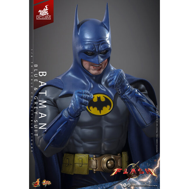 The Flash Movie Masterpiece Actionfigur 1/6 Batman (Blauer & Grauer Anzug) Limitierte Auflage Hot Toys Exklusiv 30 cm