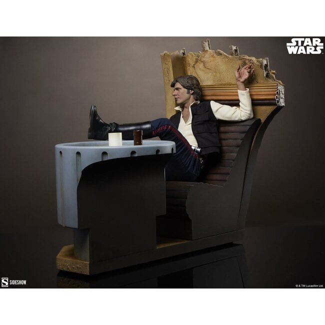 Star Wars Episode IV Mixed Media Premium Format Figur Han Solo: Sorry About the Mess 32 cm