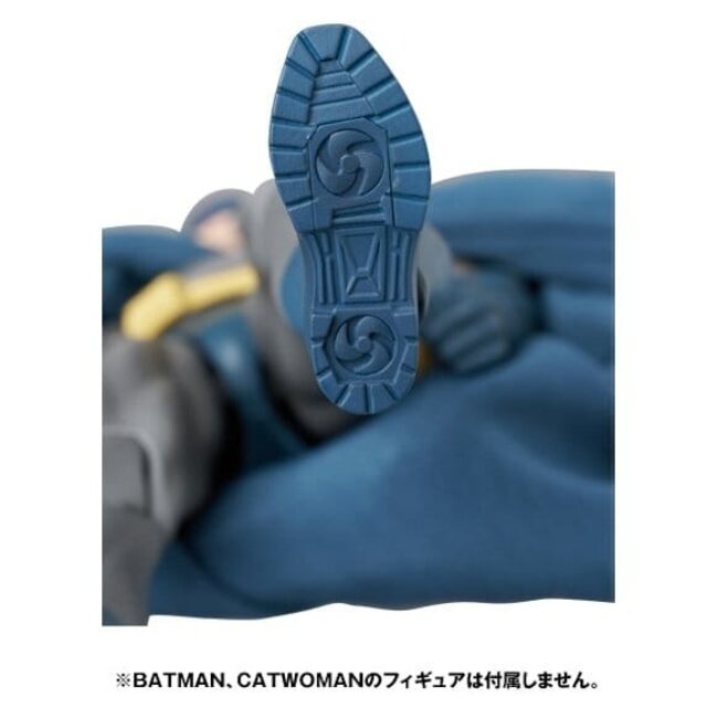 DC Comics MAFEX Actionfigur Bruce Wayne (Batman: Hush Ver.) 16 cm