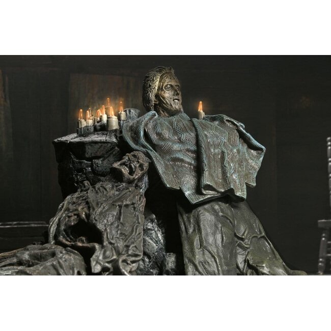 Friday the 13th: The Game Diorama Pamela Shrine