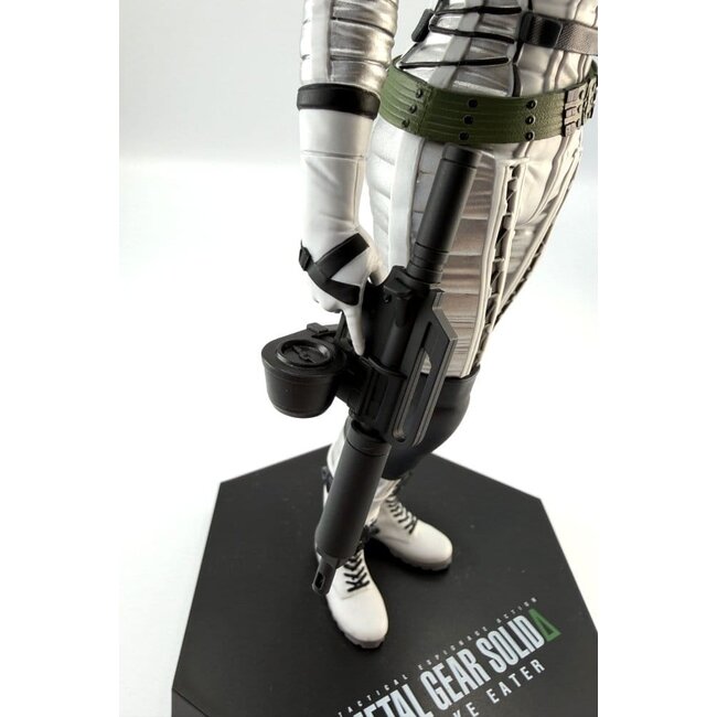 Metal Gear Solid: Snake Eater PVC Figure The Boss 20 cm