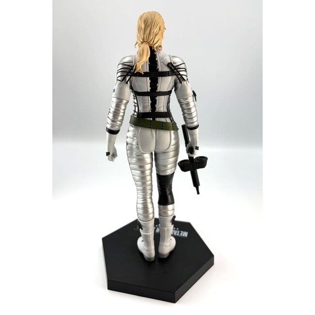 Metal Gear Solid: Snake Eater PVC Figure The Boss 20 cm