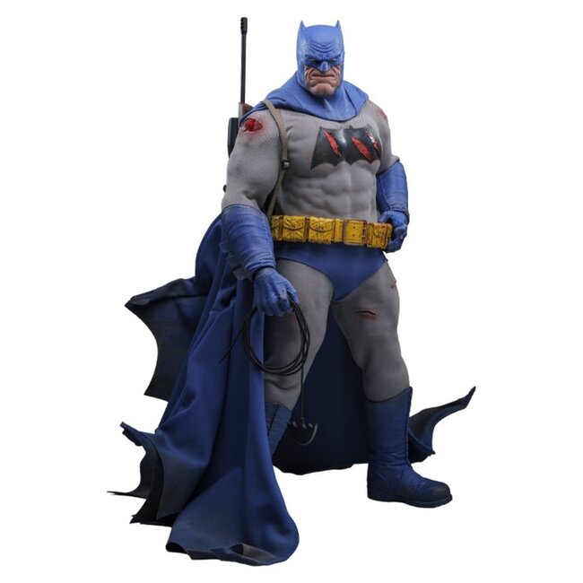Hot Toys Batman: The Dark Knight Returns Comic Masterpiece Action Figure 1/6 Batman (Battle Damaged Version) 32 cm