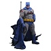 Hot Toys Batman: The Dark Knight Returns Comic Masterpiece Action Figure 1/6 Batman (Battle Damaged Version) 32 cm