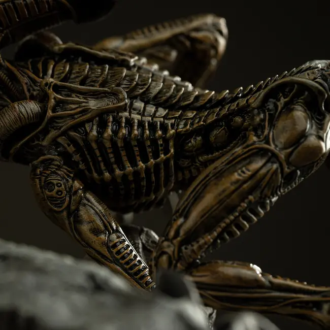 Alien 3 Art Scale Statue 1/10 Ellen Ripley and Dog Alien 23 cm