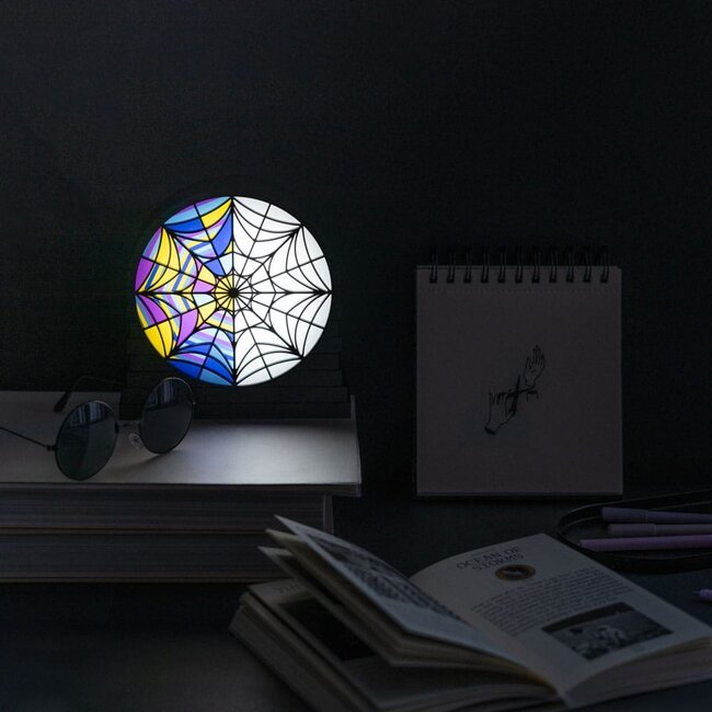 Mittwochslampe mit USB-C-Anschluss, Ophelia Hall Fenster