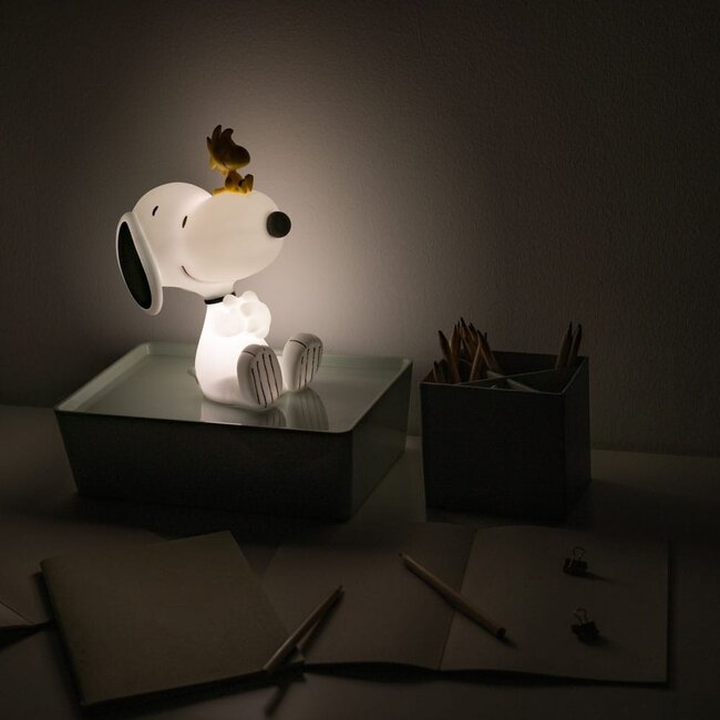 Peanuts-Lampe mit USB-C-Anschluss und Snoopy-Motiv