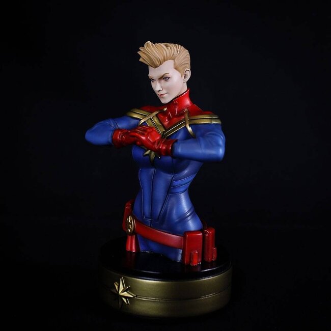 Captain Marvel Bust Captain Marvel 20 cm
