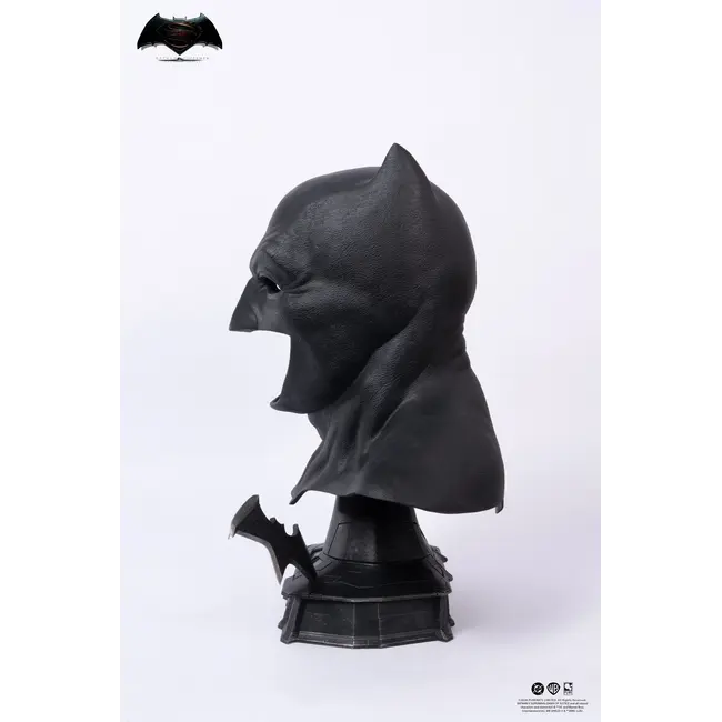 Batman V Superman: Dawn of Justice Replica 1/1 Scale Art Mask Batman 51 cm