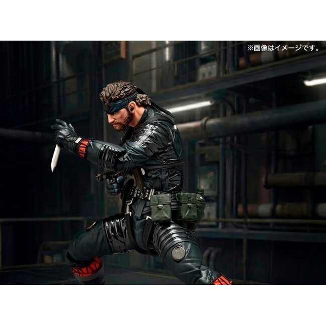 Revoltech A.y. Metal Gear Solid Delta Naked Snake Sneaking Suit Ver Action Figure