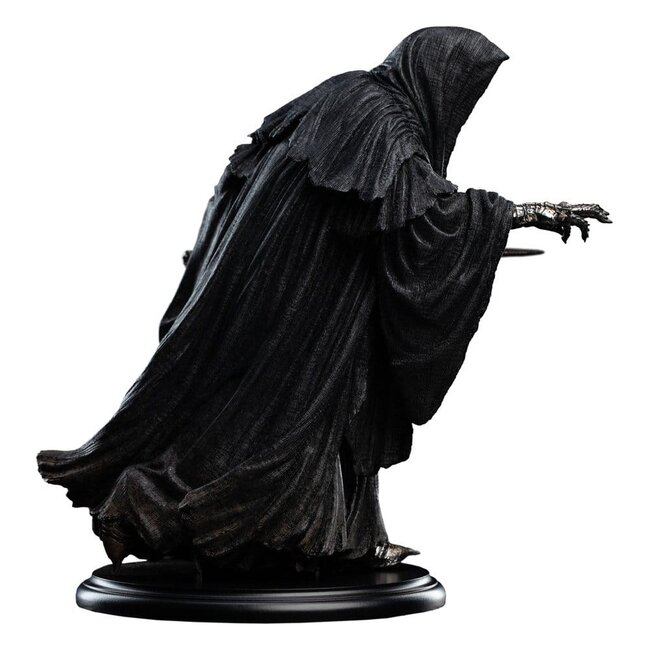 The Lord of the Rings Trilogy Mini Statue Ringwraith at the Prancing Pony 18 cm