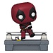 Funko Marvel POP! Deluxe Vinylfigur Deadpool auf der Brücke 9 cm