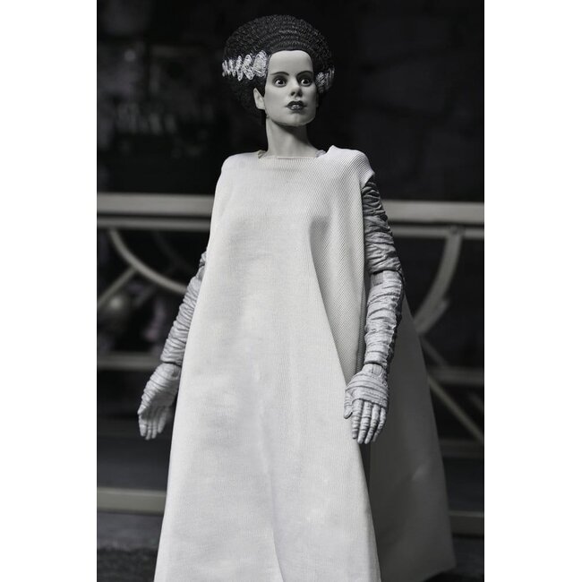 Universal Monsters 2er-Pack Actionfiguren – Die Braut von Frankenstein – 90. Jubiläum – Das Monster & seine Gefährtin (Schwarzweiß) – 18 cm