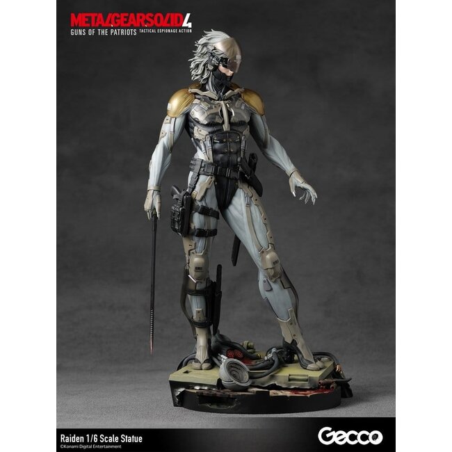 Metal Gear Solid 4 Guns of the Patriots Statue 1/6 Raiden 32 cm