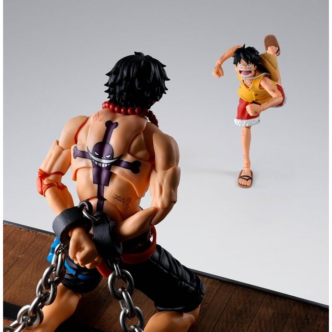 One Piece S.H. Figuarts Action Figure Portgas D. Ace -Marineford- 16 cm