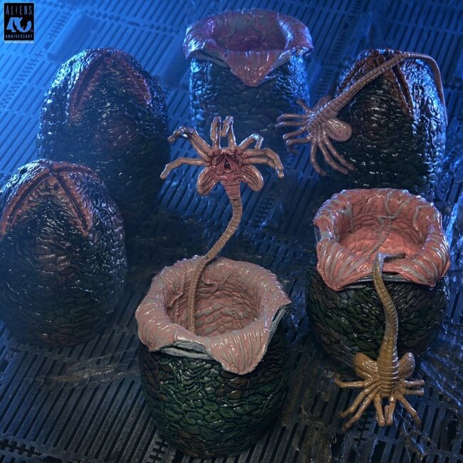 Aliens 6-Pack Accessory Pack Carton of Alien Eggs (40th Anniversary)