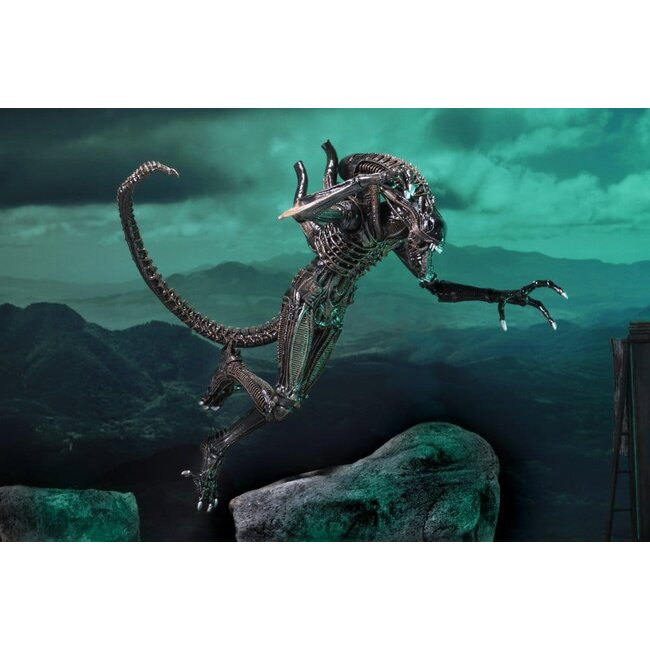 Aliens Ultimate Action Figure Warrior (1986) Brown 23 cm
