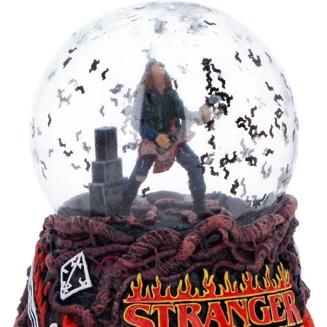 Stranger Things Schneekugel Eddies Opfer 14 cm