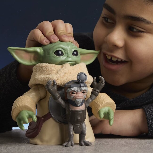 Star Wars: The Mandalorian & Grogu Elektronische Actionfigur Huggin' Grogu & Anzellan 17 cm