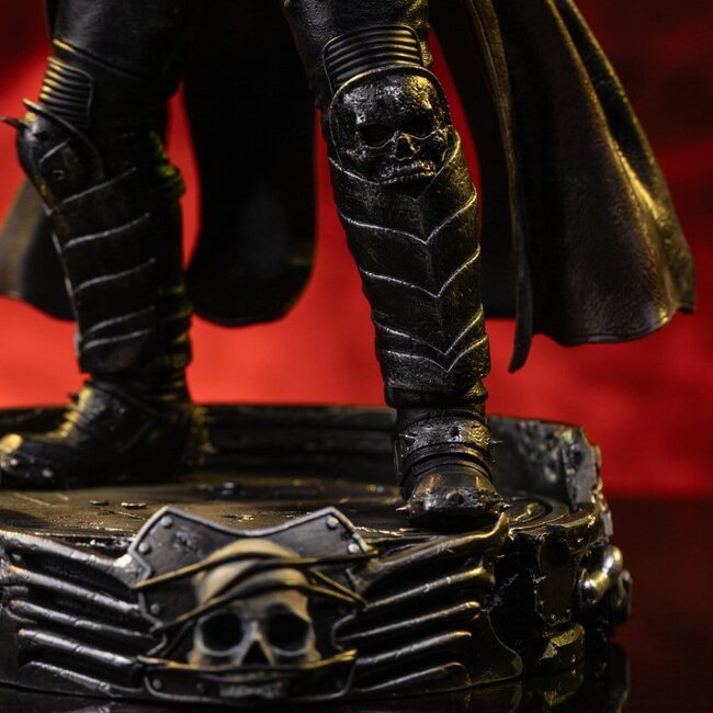 Supergirl-Film-Kunststatue im Maßstab 1:10, Lobo, 23 cm