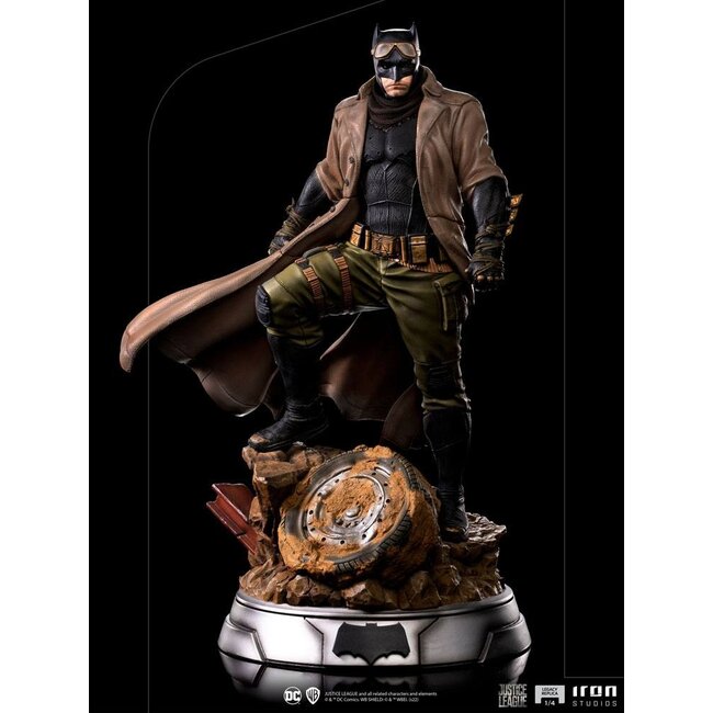 Zack Snyders Justice League Legacy Replika-Statue 1/4 Batman Knightmare 58 cm