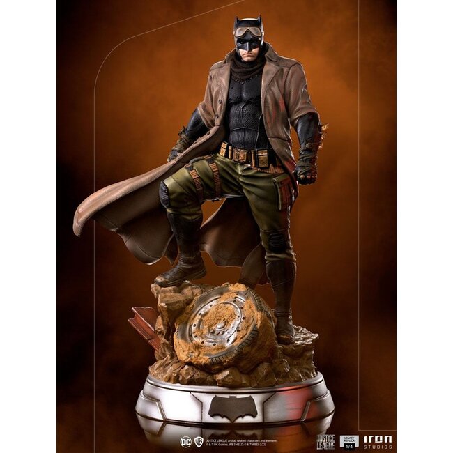 Zack Snyder's Justice League Legacy Replica Statue 1/4 Batman Knightmare 58 cm
