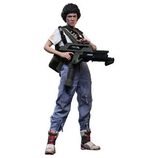 Hot Toys Alien Movie Masterpiece Action Figure 1/6 Ellen Ripley 30 cm