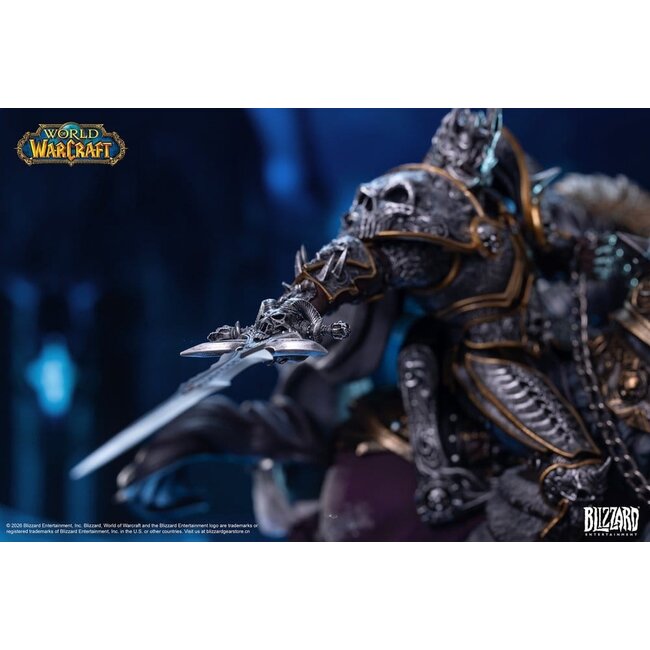 Warcraft-Statue: Der Lichkönig & Unbesiegbarer, 36 cm