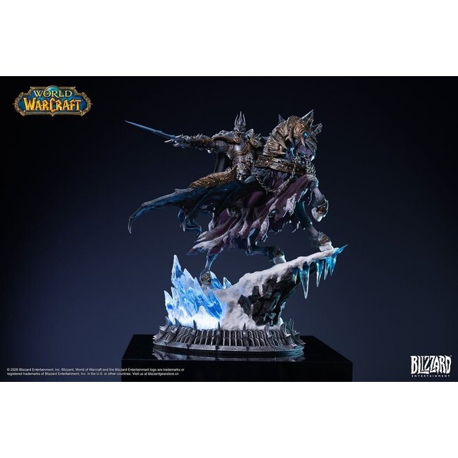 Warcraft-Statue: Der Lichkönig & Unbesiegbarer, 36 cm