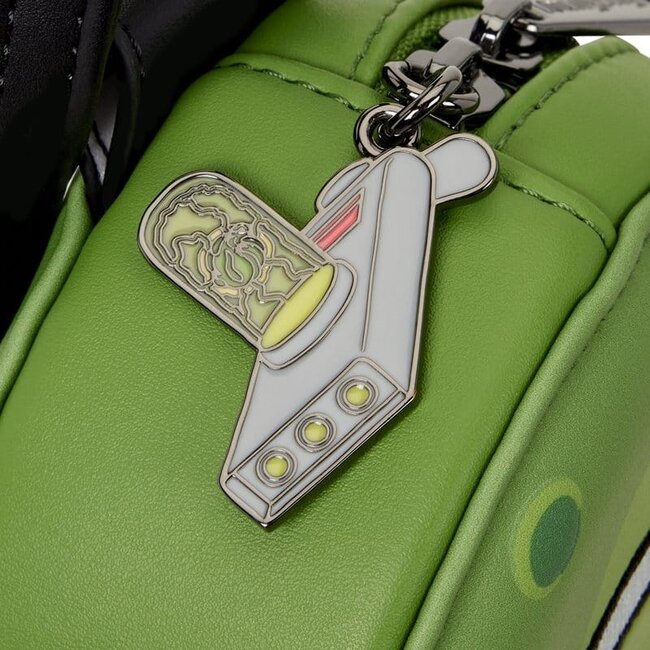 Rick and Morty von Loungefly Umhängetasche Pickle Rick