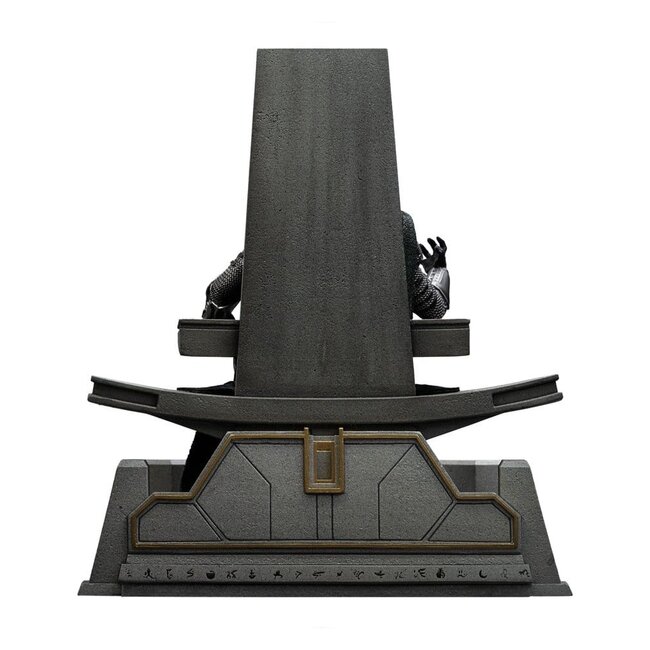 Avengers: Doomsday Art Scale Statue 1/10 Doctor Doom on Throne 22 cm