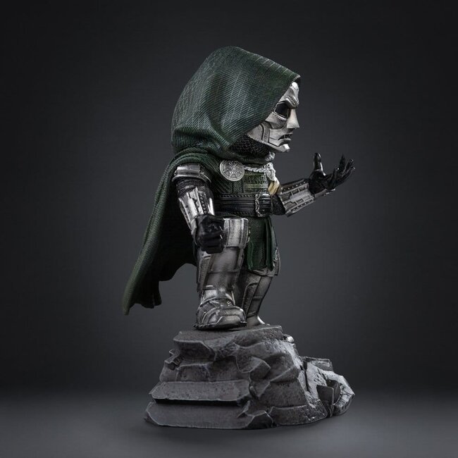 Avengers: Doomsday MiniCo Statue Doctor Doom 15 cm