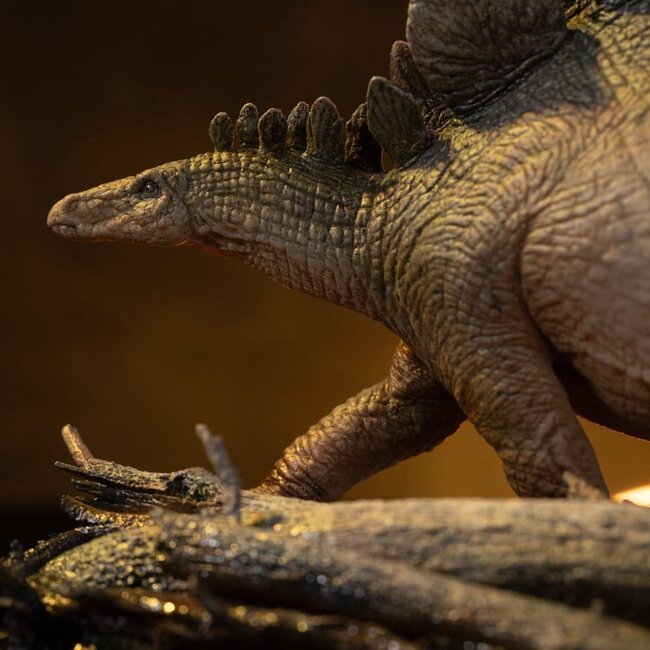 The Lost World: Jurassic Park Icons Statue Stegosaurus 18 cm