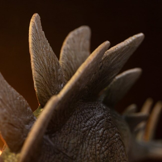 The Lost World: Jurassic Park Icons Statue Stegosaurus 18 cm