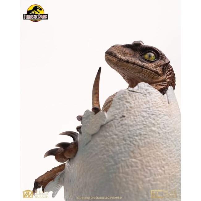 Jurassic Park Replica Bust Velociraptor Hatching Egg 24 cm