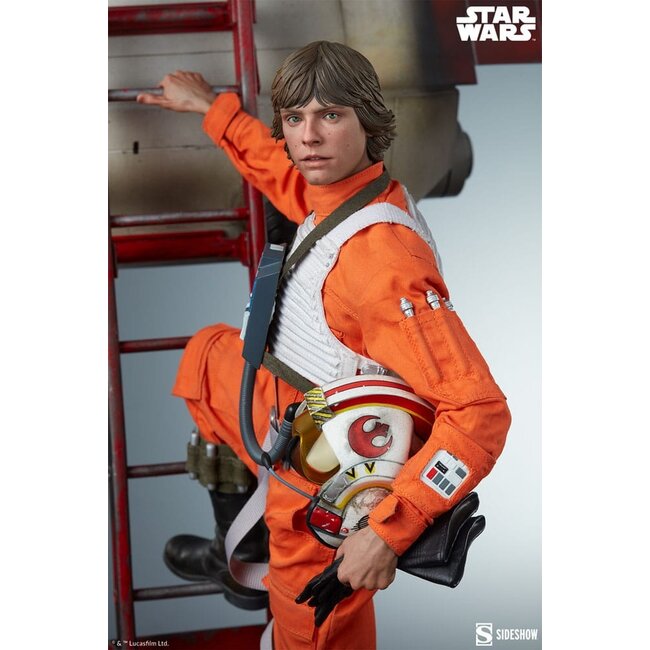 Star Wars Premium Format Statue Luke Skywalker & X-Wing: Red Five, Standing By 76 cm