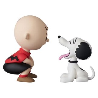 Medicom Peanuts UDF Series 20 Mini Figure Charlie Brown & Yawn Snoopy 7 cm Medicom Peanuts UDF Series 20 Mini Figure Charlie Brown & Yawn Snoopy 7 cm