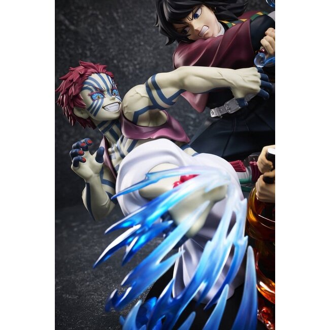 Demon Slayer: Kimetsu no Yaiba PVC Figure Tanjiro Kamado & Giyu Tomioka & Akaza 13 cm