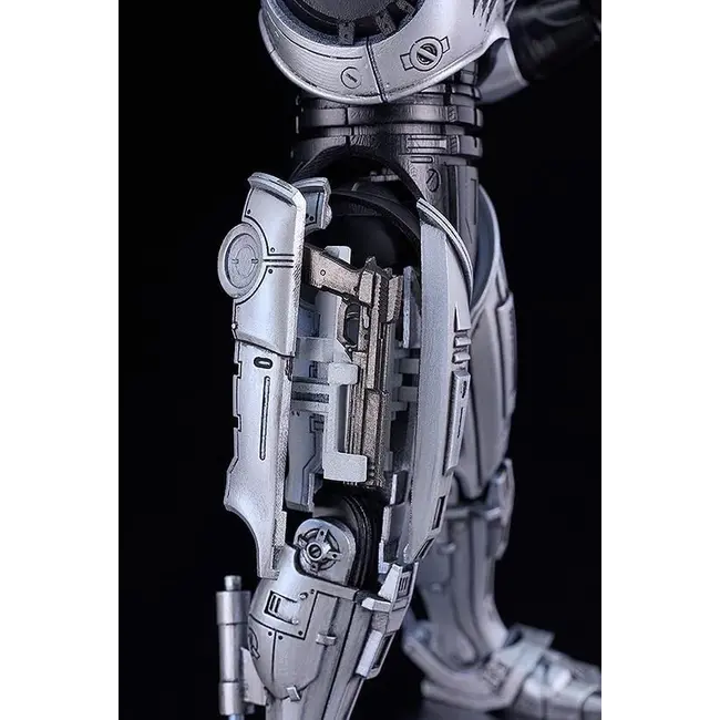 RoboCop Moderoid Plastic Model Kit RoboCop (Jetpack Equipment) 18 cm