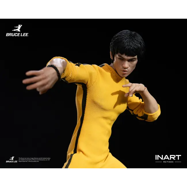Bruce Lee (gelber Overall) Sammlerfigur im Maßstab 1:12, 16 cm