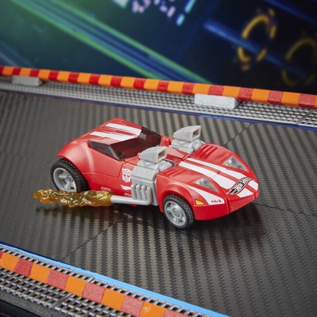 Transformers Collaborative Hot Wheels x Transformers Deluxe Class Actionfigur Twin Mill 13 cm
