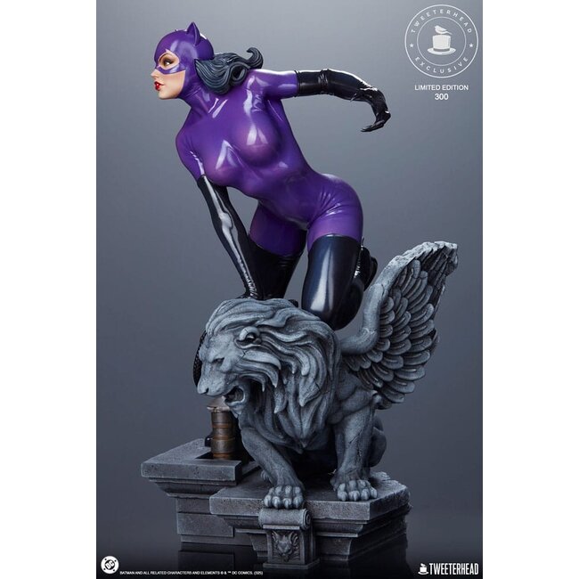 DC Comics Maquette 1/6 Catwoman (Lila Edition) 35 cm