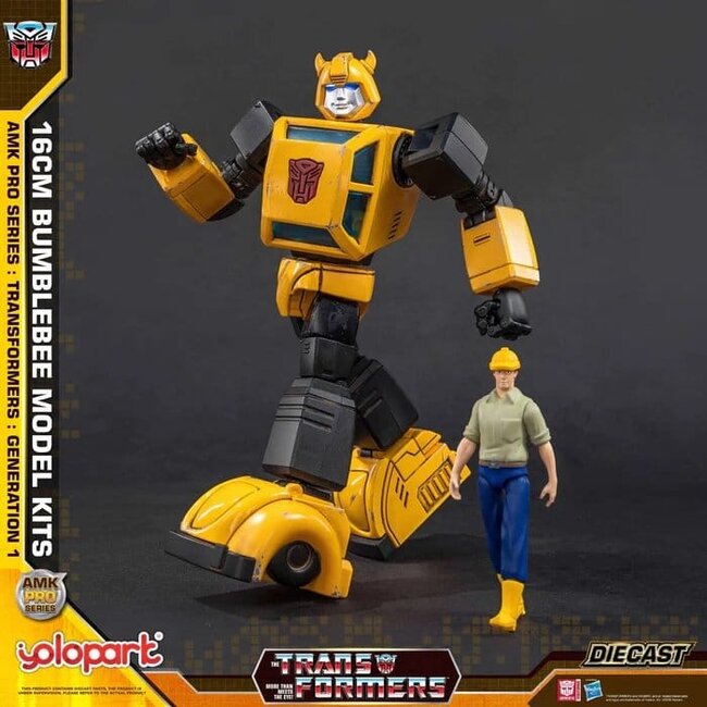 Transformers: Generation One AMK PRO Serie Plastikmodellbausatz Bumblebee 16 cm