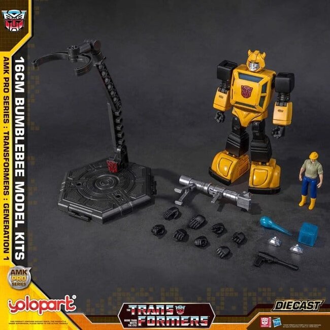 Transformers: Generation One AMK PRO Serie Plastikmodellbausatz Bumblebee 16 cm
