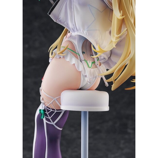 Göttin des Sieges: Nikke PVC-Statue 1/6 Rupee: Winter Shopper 30 cm