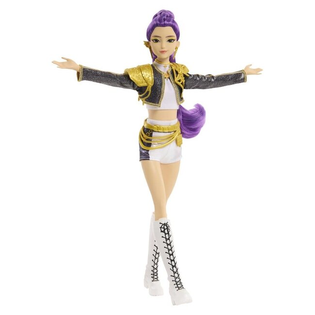 KPop Demon Hunters Singing Doll Huntrix Rumi (Golden)