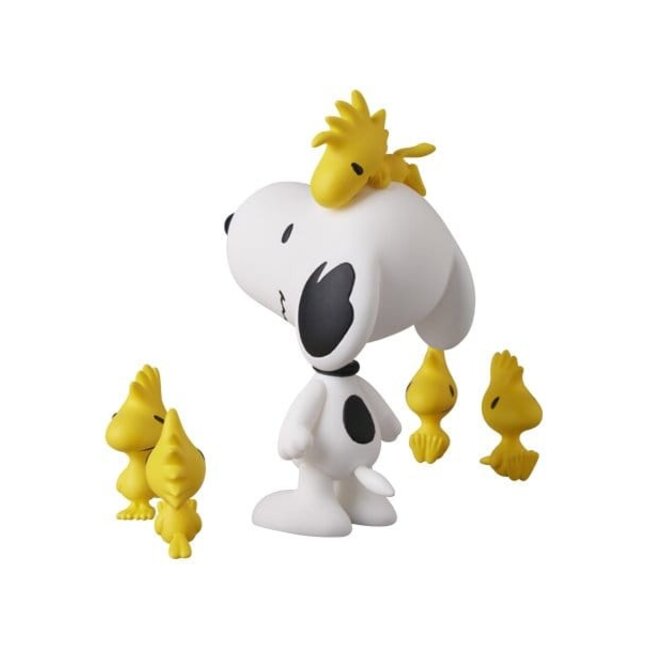 Peanuts UDF Series 19 Mini Figure Happiness is all your friends 8 cm